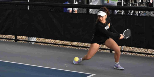 How to Hit Forehand Volley Pickleball Shots: Quick Hands and a Short Backswing